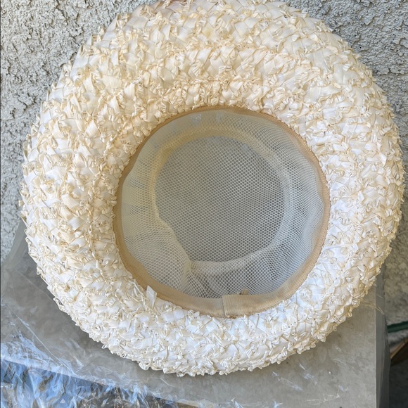 Elegant Cream Pleats Spring Straw Hat Mesh Detail XS 22” Head Union Made Vintage main image 6